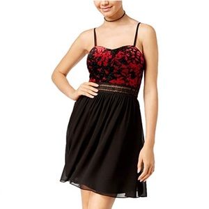 BCX Black & Red Velvet Chiffon Sweetheart Dress Size 7